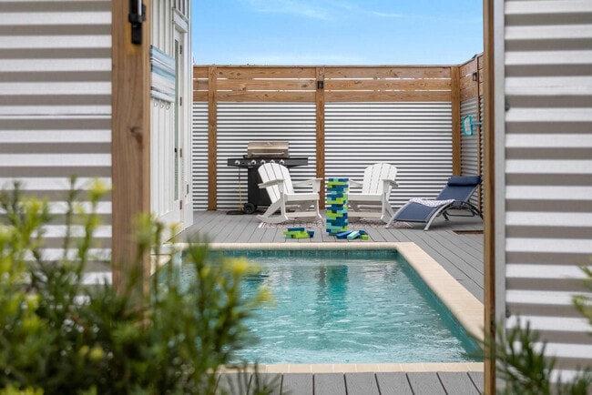 Building Photo - 218 George C Wallace Blvd