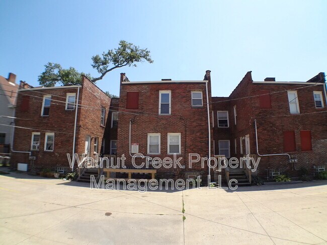 Building Photo - 2105 E 31st St