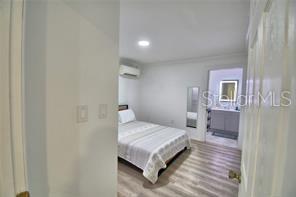 Building Photo - 2405 Roslyn Ln