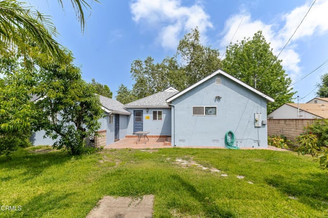 Building Photo - 385 Eaton Dr