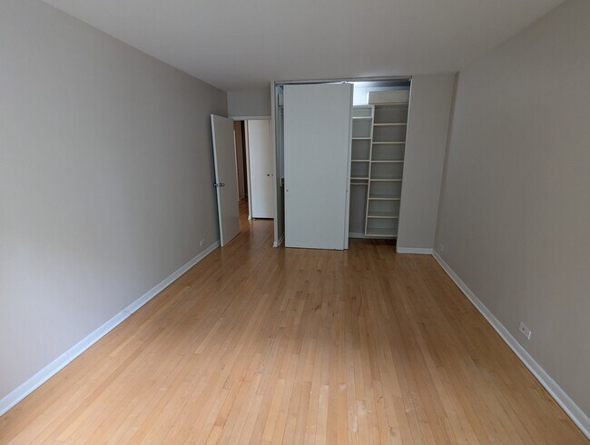 Building Photo - 30 E Elm St