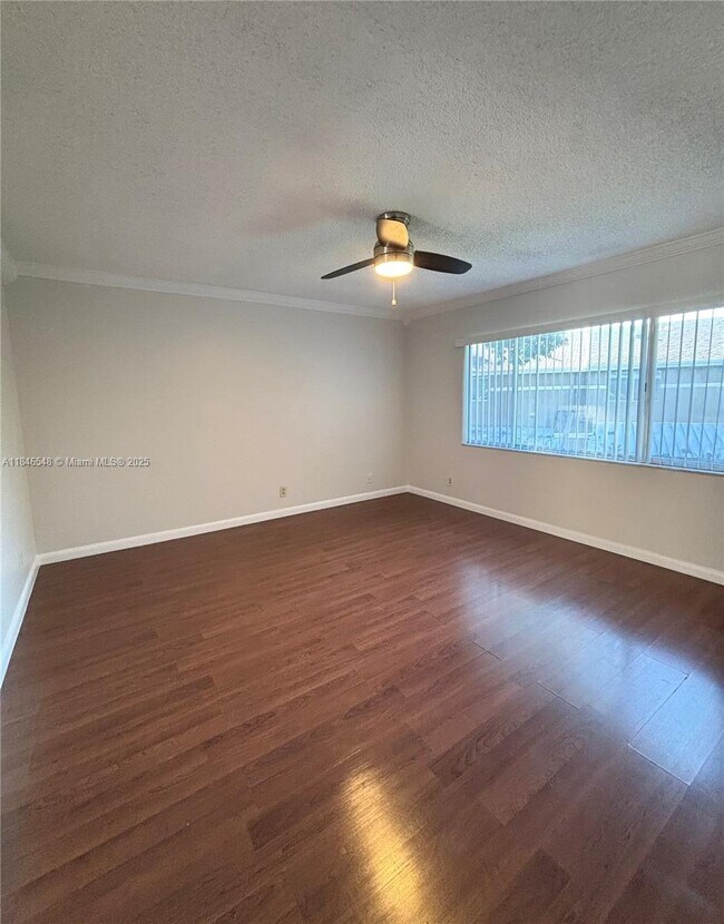 Building Photo - 1399 Sussex Dr