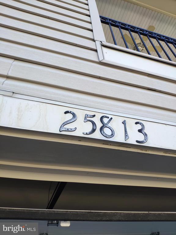 Building Photo - 25813 Mews Terrace