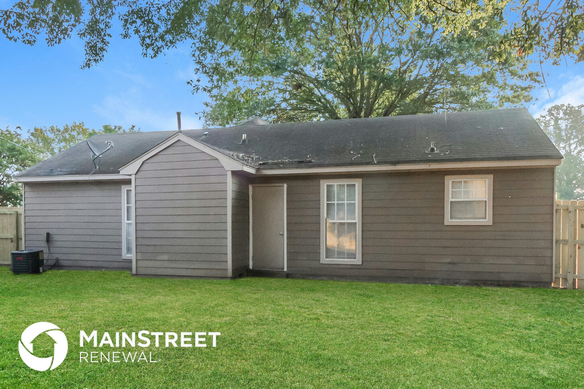 Building Photo - 2563 Country Trail Dr