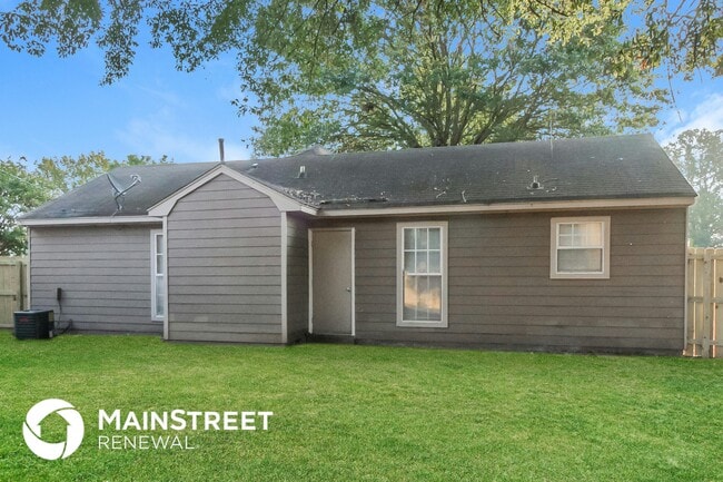 Building Photo - 2563 Country Trail Dr