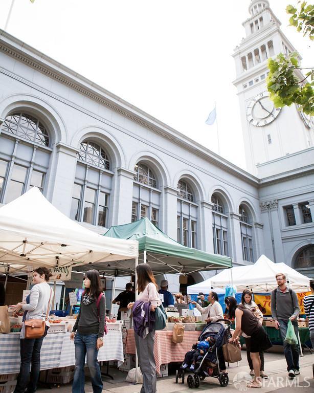 Building Photo - 301 Main St