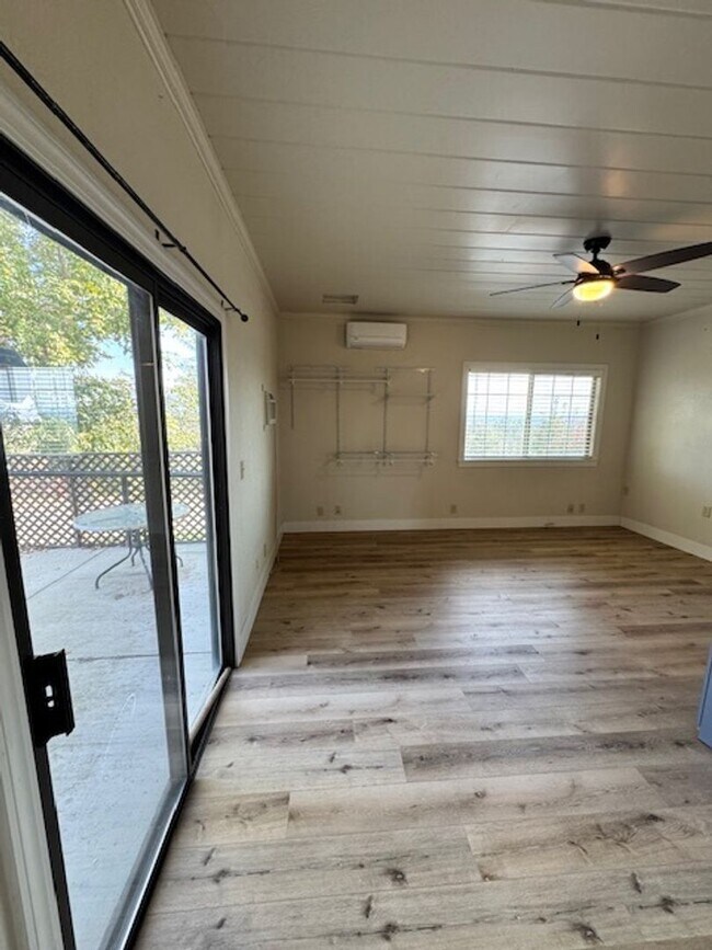 Building Photo - This Anderson Home is a Must See! Amazing Views of Lassen!