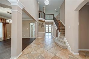 Building Photo - 26619 Richwood Oaks Dr