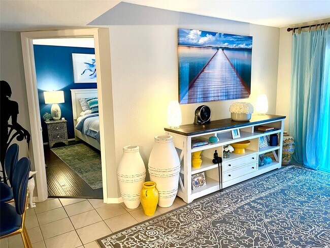 Building Photo - 8521 Hearth Dr