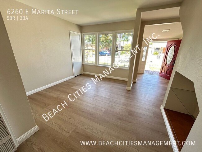 Building Photo - 6260 E Marita St