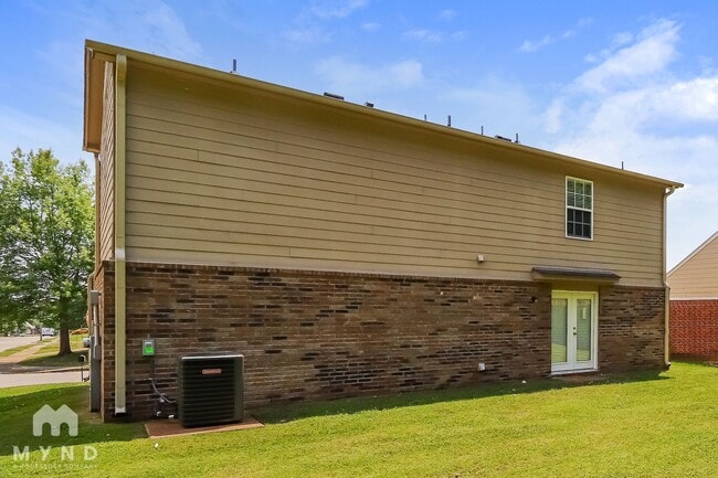 Building Photo - 10164 Morning Hill Cove