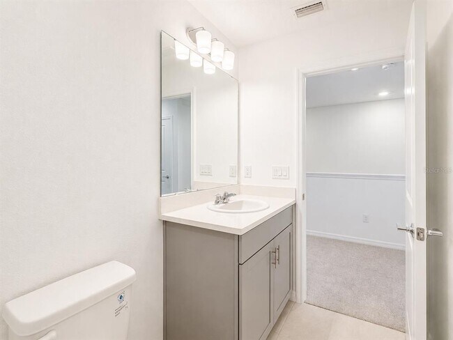 Building Photo - 15144 Cuzcorro Ct