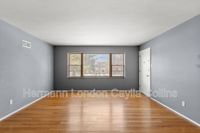 Building Photo - 7249 Pasadena Blvd