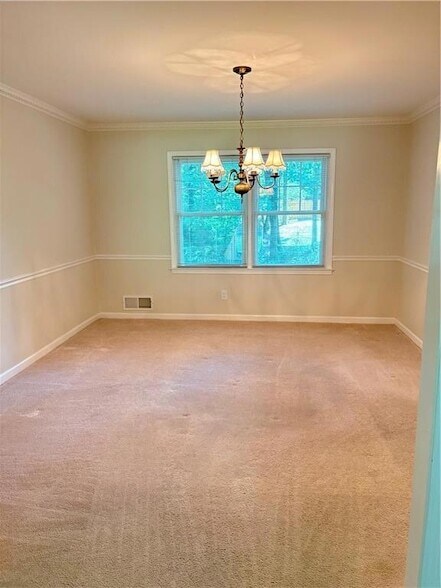 Building Photo - 4624 Mountain Creek Dr