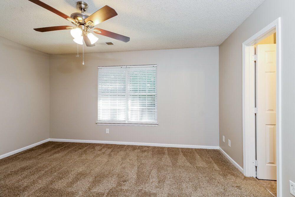 Building Photo - 7807 Lobilia Ln