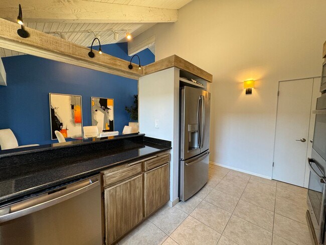 Building Photo - 34983 Mission Hills Dr