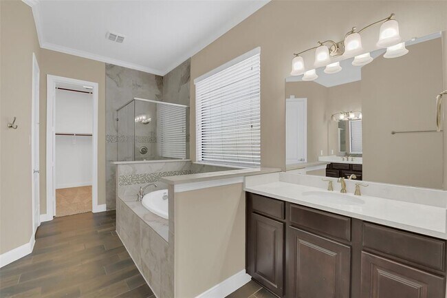 Building Photo - 17306 Legend Brook Ct