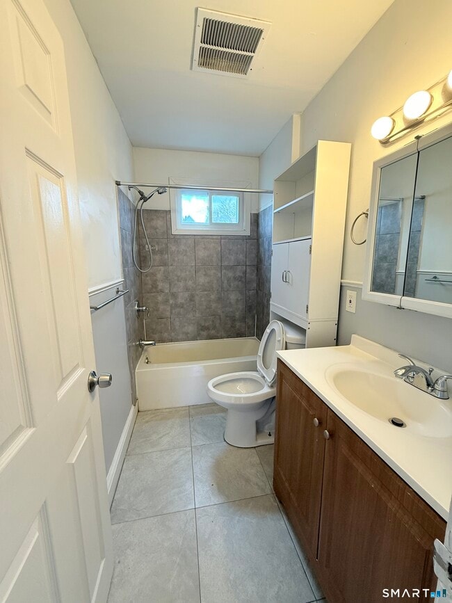 Building Photo - 31 Beecher Ave