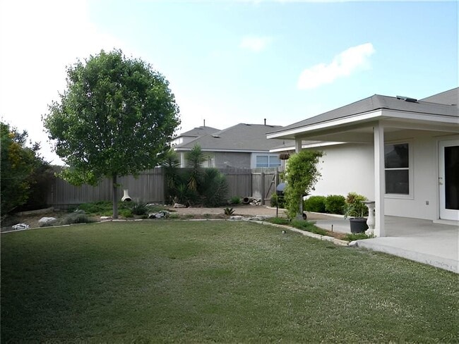Building Photo - 1104 Remington Dr
