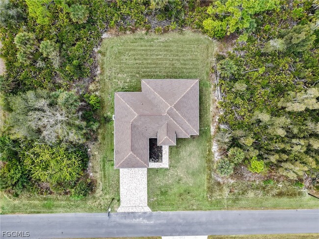 Building Photo - 6161 Feise St