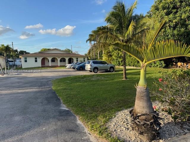 Building Photo - 4065 SW 51st St