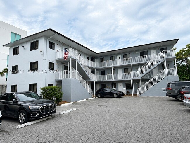 Building Photo - 3031 SW 27th St