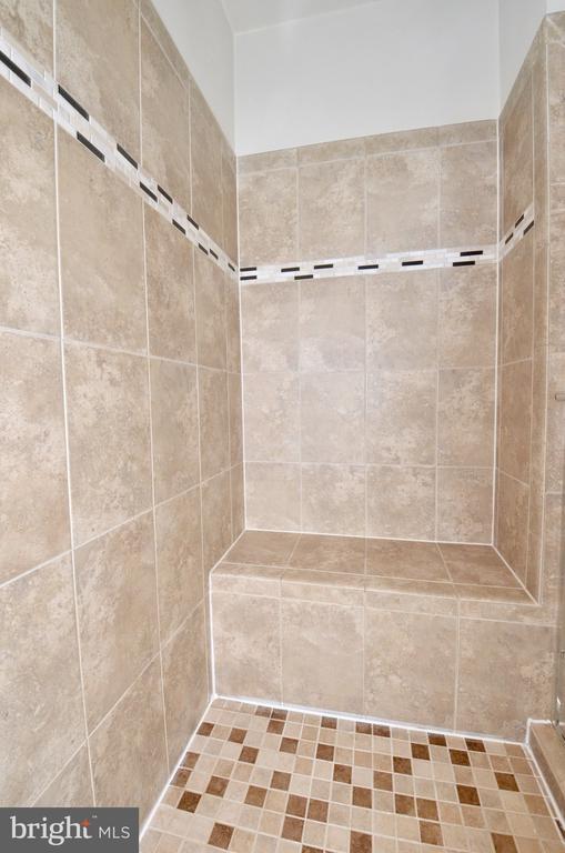 Building Photo - 3053 Waterloo Ln