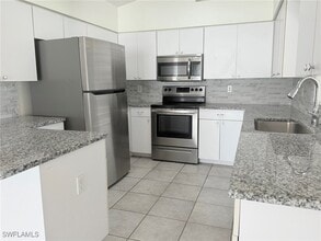 Building Photo - 4150 Tarpon Ave