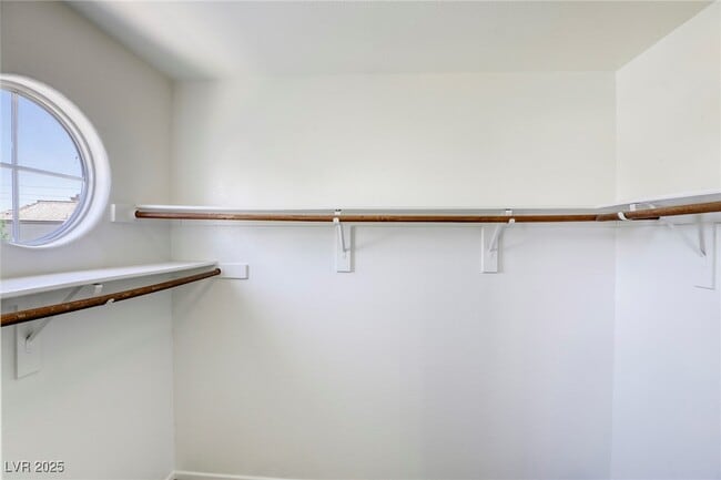 Building Photo - 8301 Boseck Dr