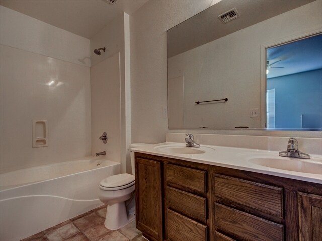 Building Photo - 9680 N 82nd Ln