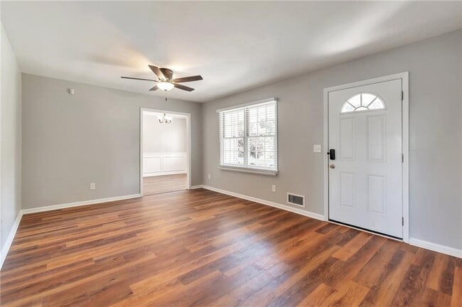 Building Photo - 4325 Keenan Ct NE