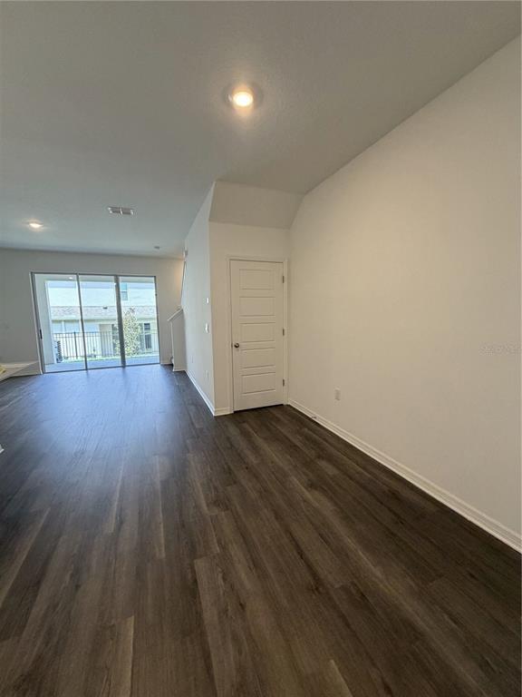 Building Photo - 2569 Olympic Ct