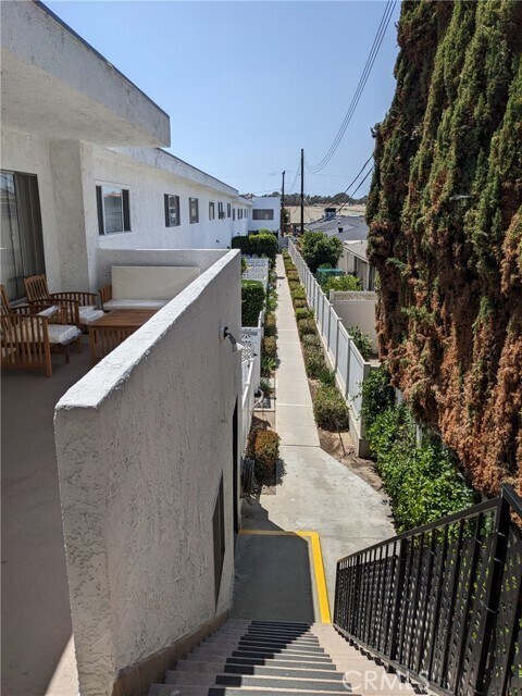Building Photo - 2758 Orange Ave