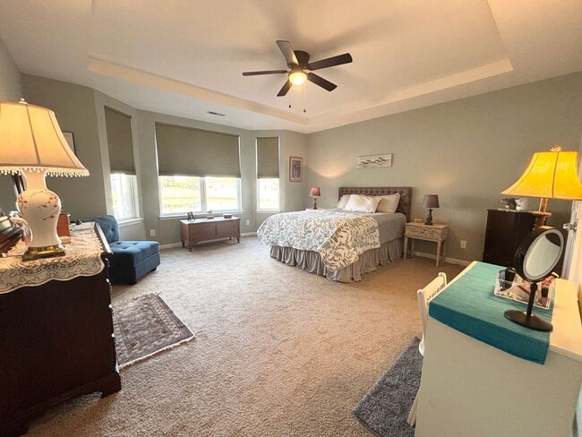 Building Photo - BEAUTIFUL HOME AVAILABLE APRIL 1ST