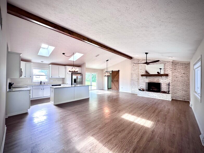 Building Photo - 3911 Green Cook Rd