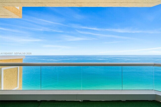 Building Photo - 17875 Collins Ave