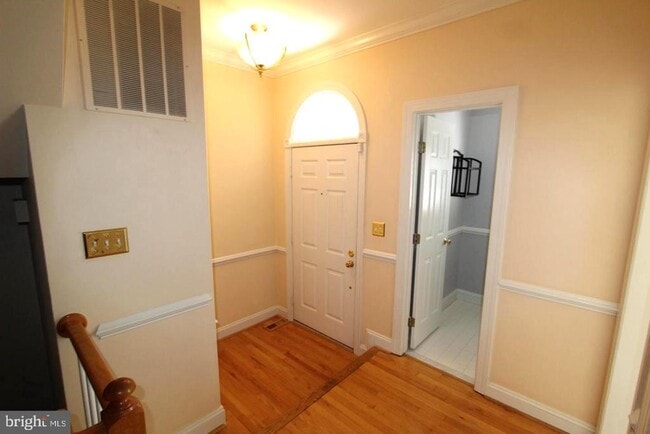 Building Photo - 10502 James Wren Way