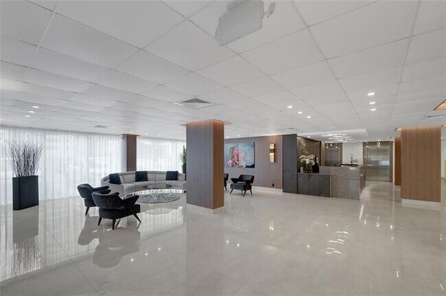 Building Photo - 3550 Galt Ocean Dr