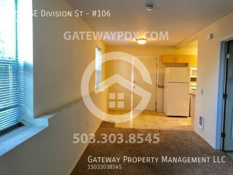 Building Photo - 9234 SE Division St