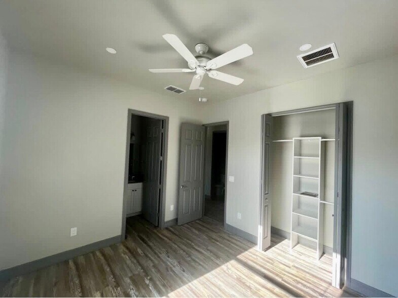 Building Photo - 5593 Briarcliff Rd