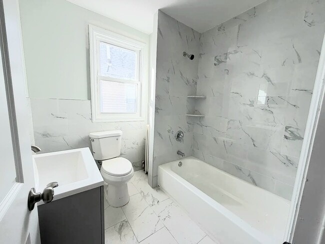 Building Photo - 133 E Grant Ave