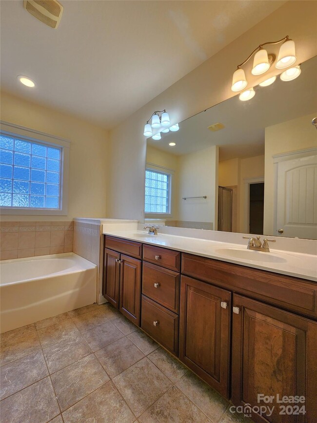 Building Photo - 2701 White Pines Court