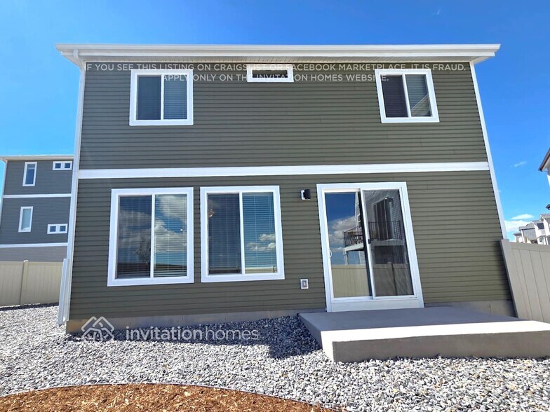 Building Photo - 9357 Twin Sisters Dr