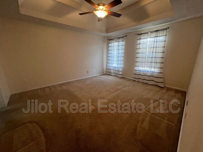 Building Photo - 1640 Bennett Dr