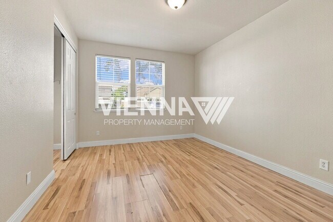 Building Photo - 1747 Abbeyfeale Ct