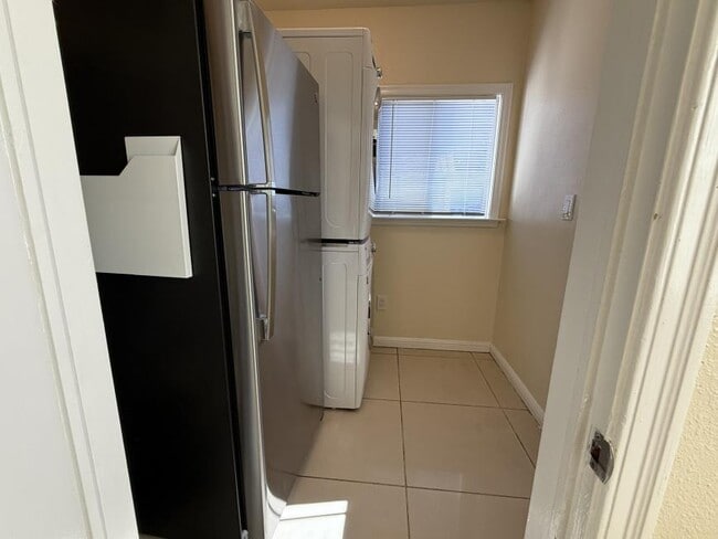 Building Photo - 2 bedroom in Berkeley CA 94702