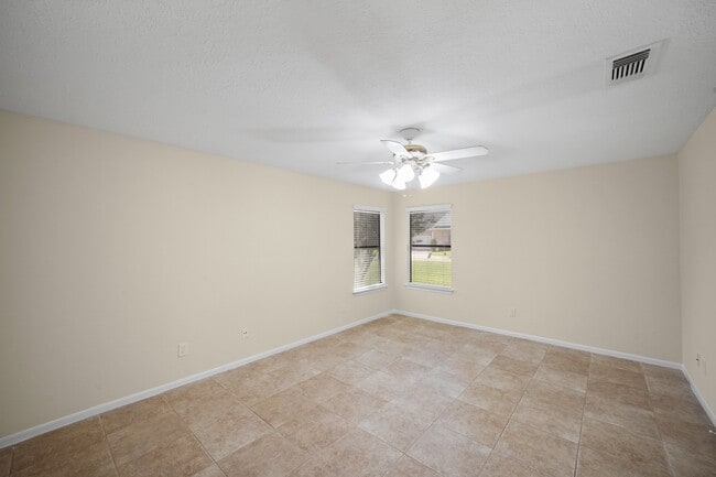 Building Photo - 12755 Mill Ridge Dr