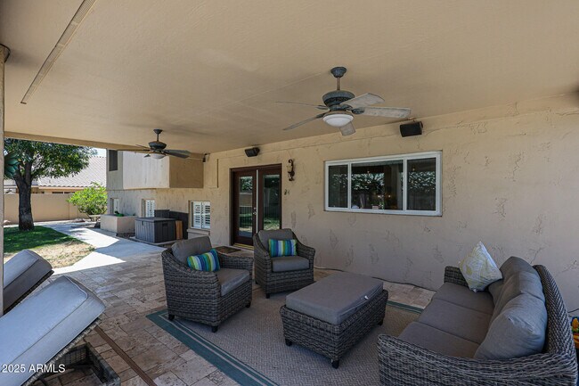 Building Photo - 14855 N 47th St
