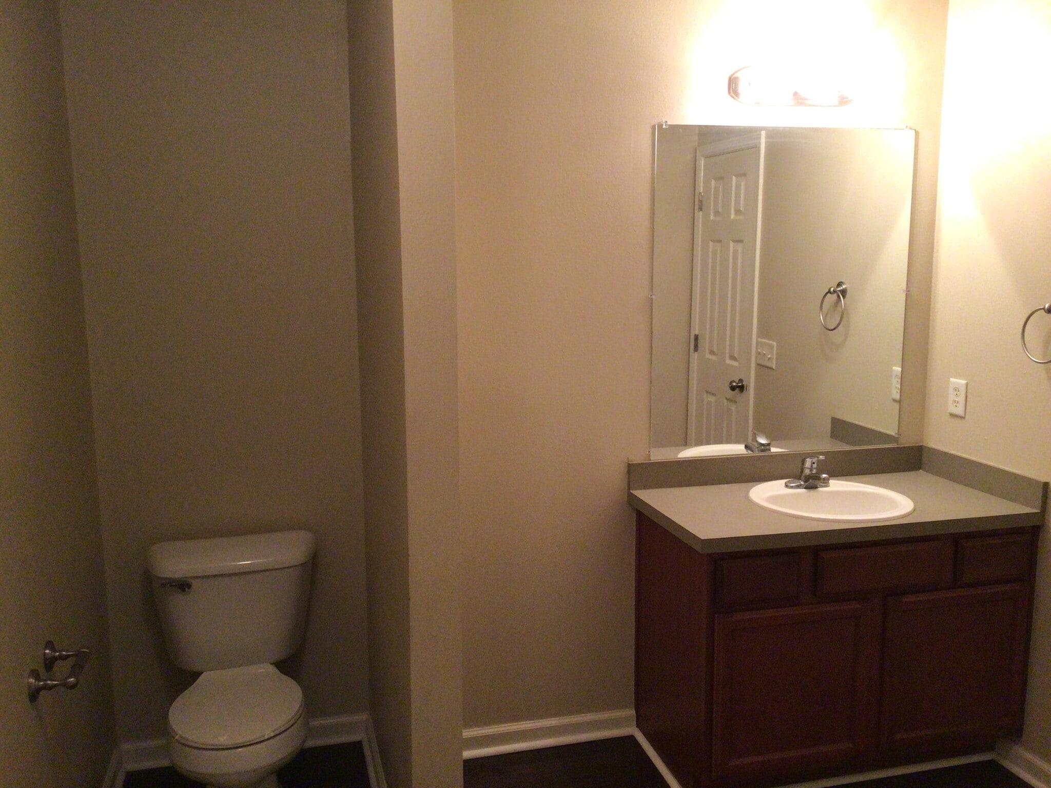 Building Photo - 7 Holly Springs Cir