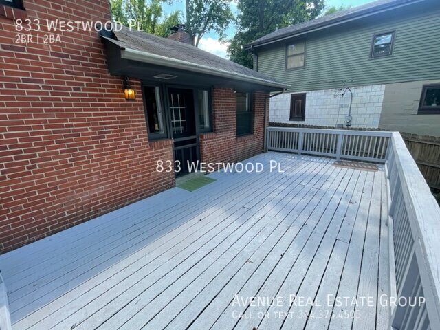 Building Photo - 833 Westwood Pl
